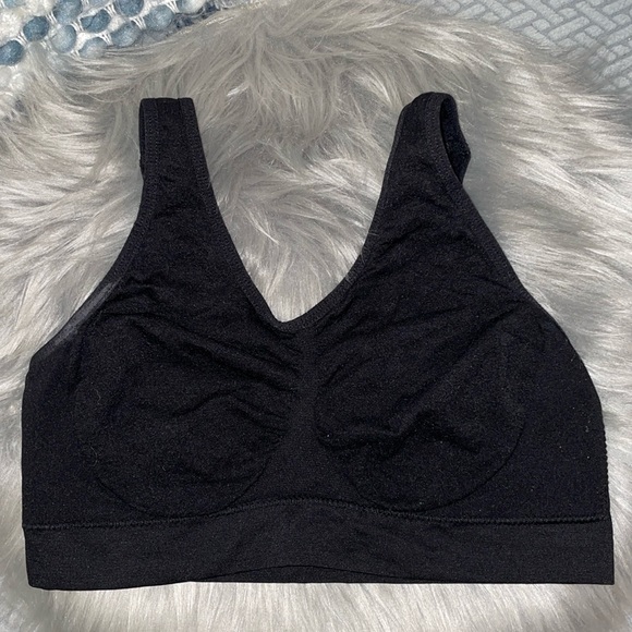 2 Genie Bras - Picture 3 of 7